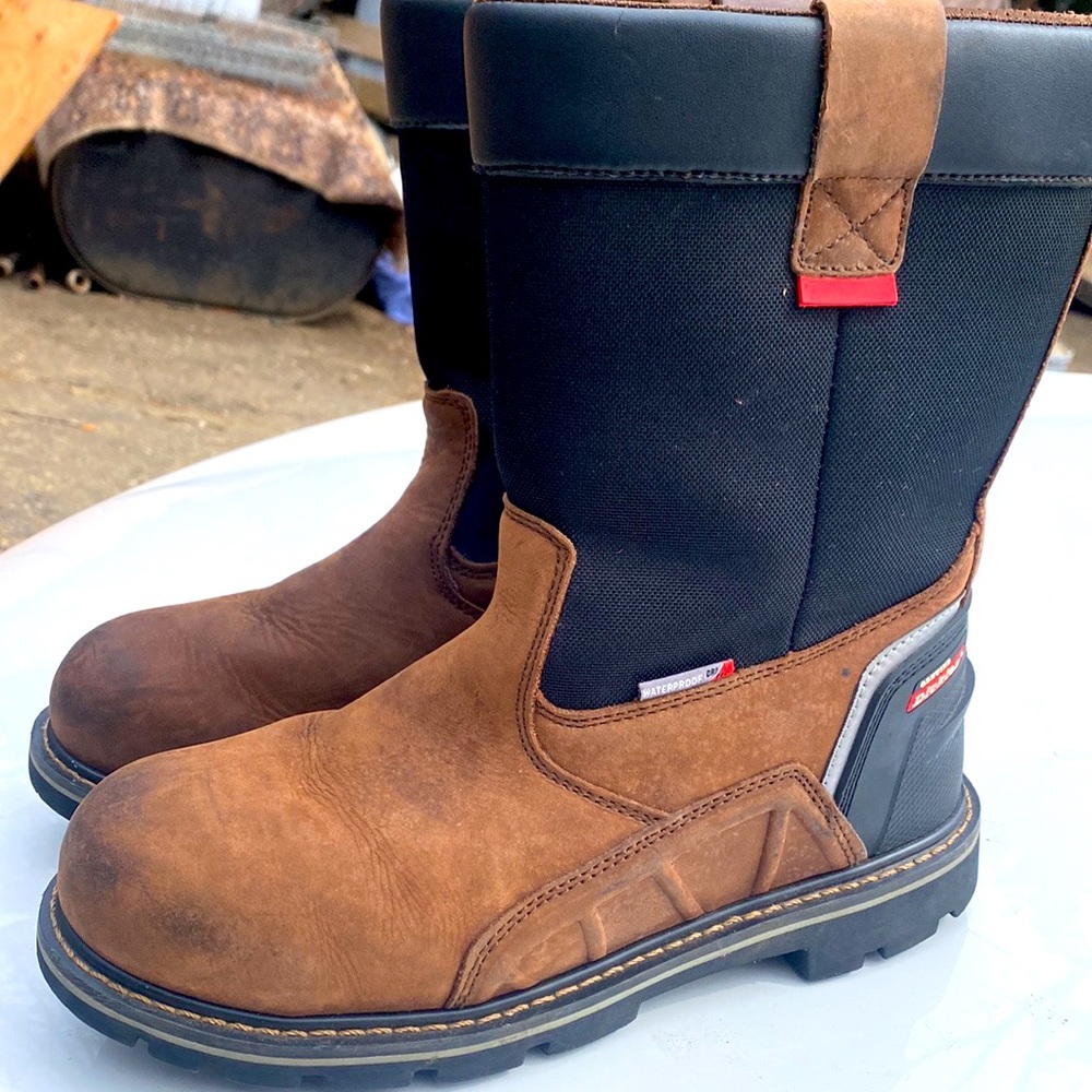 Like New Dickies Steel Toe Work Boots.